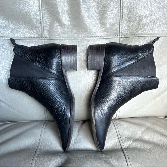 Acne Studios Jensen Grain Chelsea Leather Ankle Boots Sz 37 US 6 Black Classic - Picture 3 of 15